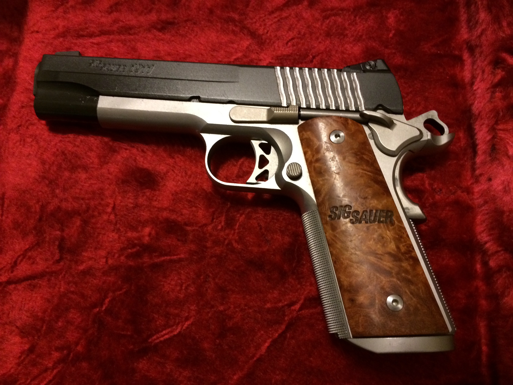 Sig Sauer 1911 STX